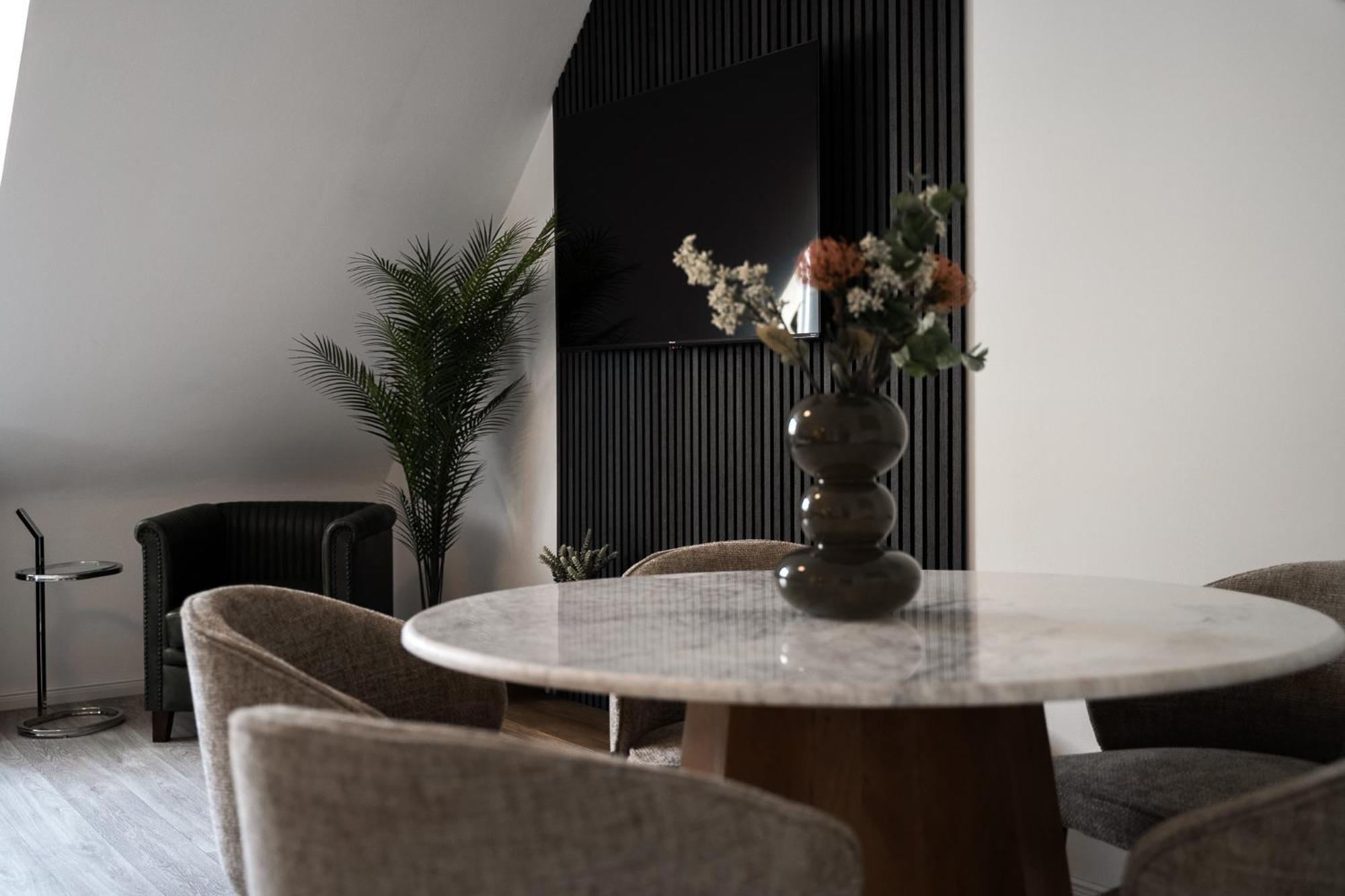 Ferienwohnungen Im Stadtzentrum -Junik Apartments Krefeld Exteriér fotografie